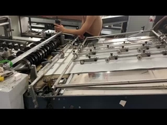 المواد المعاد تدويرها كيسات الورق الهدية مع CMYK / ألوان بانتون الطباعة المخصصة